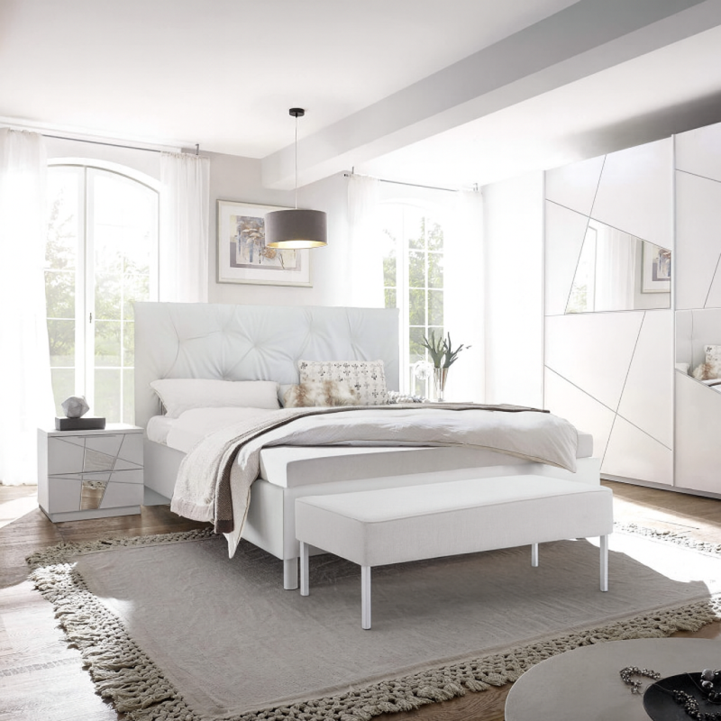 Cosa si mette ai piedi del letto?