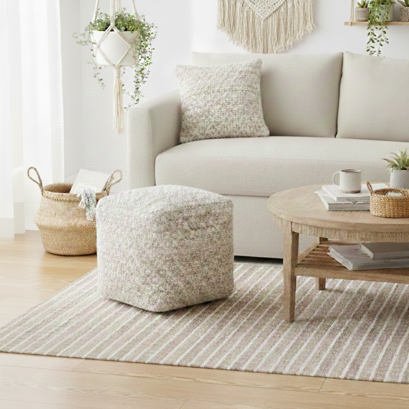 Arredare con i tessili: come tappeti, cuscini e pouf trasformano gli spazi indoor e outdoor