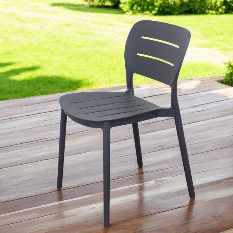 HAZEL - set 4 sedie in polipropilene impilabili