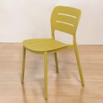 HAZEL - set 2 sedie in polipropilene impilabili