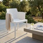 MAKKA - poltrona da esterno ed interno in plastica