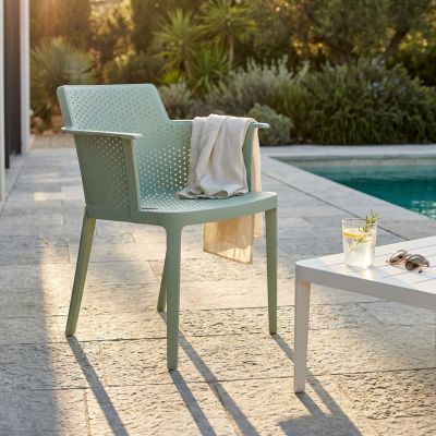 MAKKA - poltrona da esterno ed interno in plastica