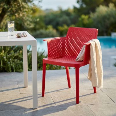 MAKKA - poltrona da esterno ed interno in plastica