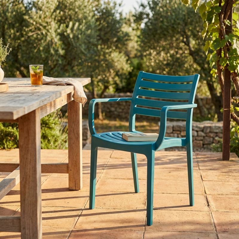 ZULE - poltrona da esterno ed interno in plastica