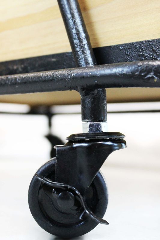 DROWY - 3 cassetti in legno con ruote industrial in legno e acciaio