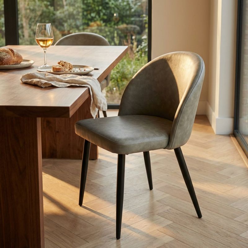 PRINCE - poltrona imbottita per sala da pranzo in ecopelle