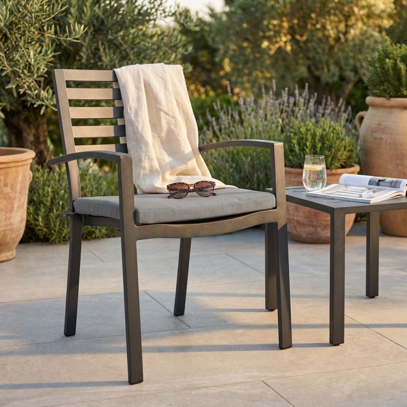 DEXTER - poltrona da giardino in alluminio impilabile con cuscino