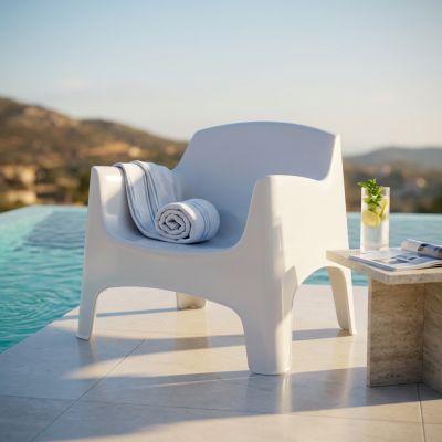 RENKIS - poltrona in resina