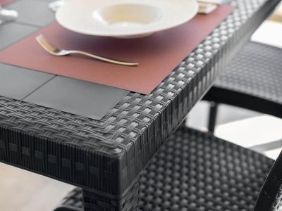 CALIGOLA - tavolo da giardino in wicker