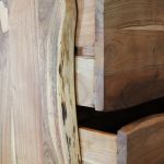 ROUGHT - cassettiera con 5 cassetti in legno