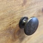 GINNY - mobiletto in legno riciclato