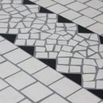 MELILLA - tavolo con piano ovale e mosaico beige e antracite