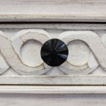 ARTAN - mobile in legno di mango