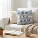 FRIDA - cuscino in lana avorio con decoro 45 x 45