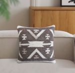 AXEL - cuscino in lana avorio con decoro 45 x 45