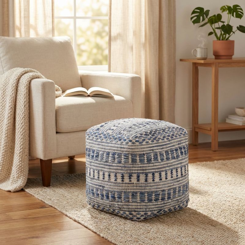 XABA - pouf in lana avorio con decoro 40 x 40