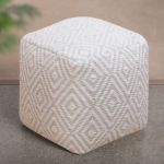 WOLF - pouf in lana avorio con decoro 40 x 40