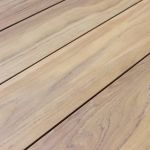 COPERNICO - struttura in alluminio verniciato bianco o antracite, piano in teak