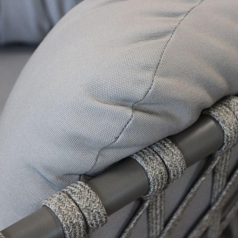 BACHATA - salotto con struttura in alluminio verniciato taupe o bianca, rivestimento in corda in pvc