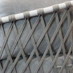BACHATA - salotto con struttura in alluminio verniciato taupe o bianca, rivestimento in corda in pvc