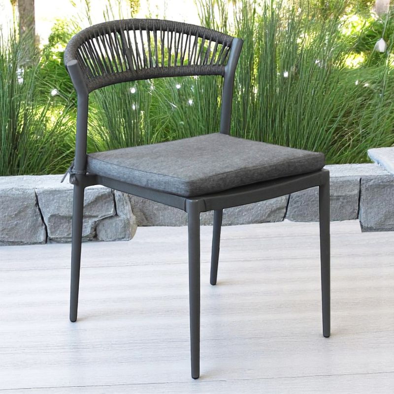 MIRADA - struttura in alluminio bianco o antracite, schienale in corda e seduta in textilene con cuscino