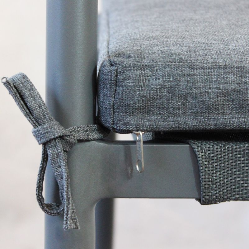 MIRADA - struttura in alluminio bianco o antracite, schienale in corda e seduta in textilene con cuscino