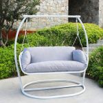 JURA - dondolo due posti con struttura in metallo bianca o antracite