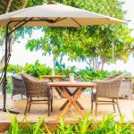 VERSUS - ombrellone da giardino decentrato