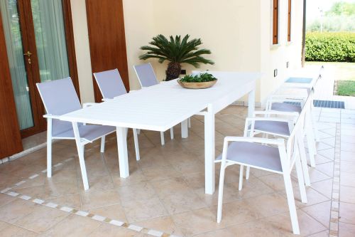 JERRI - set tavolo in alluminio cm 135/270 x 90 x 75 h con 8 poltrone Lotus