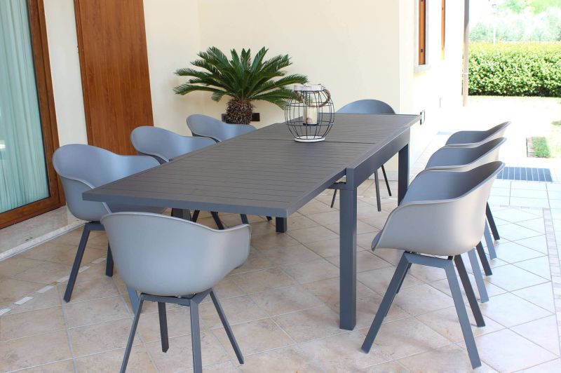JERRI - set tavolo in alluminio cm 135/270 x 90 x 75 h con 8 poltrone Jessie