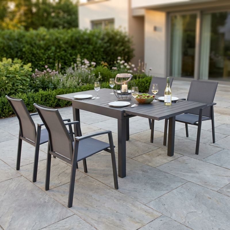 JERRI - set tavolo in alluminio cm 90/180 x 90 x 75 h con 4 poltrone Lotus