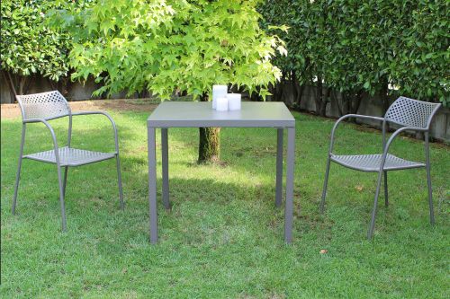INDEX - set tavolo in metallo cm 80 x 80 x 73h con 2 poltrone Aviim