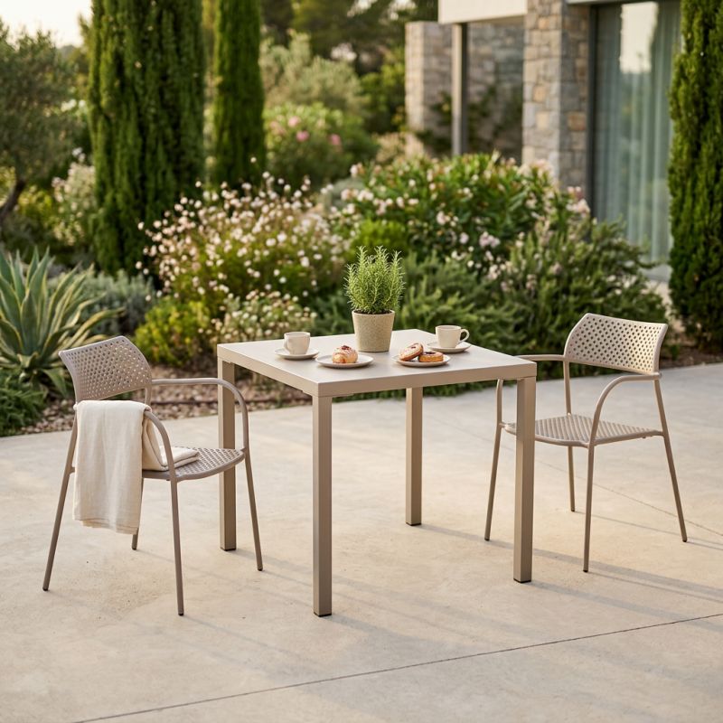 INDEX - set tavolo in metallo cm 80 x 80 x 73h con 2 poltrone Aviim