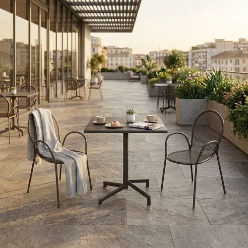 OPERA - set tavolo in metallo cm 70 x 70 x 73 h con 2 poltrone Maris