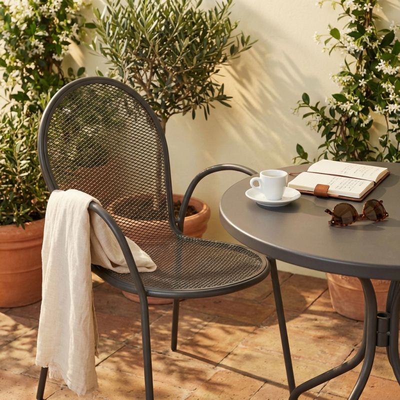 MARIS - poltrona da giardino impilabile in ferro