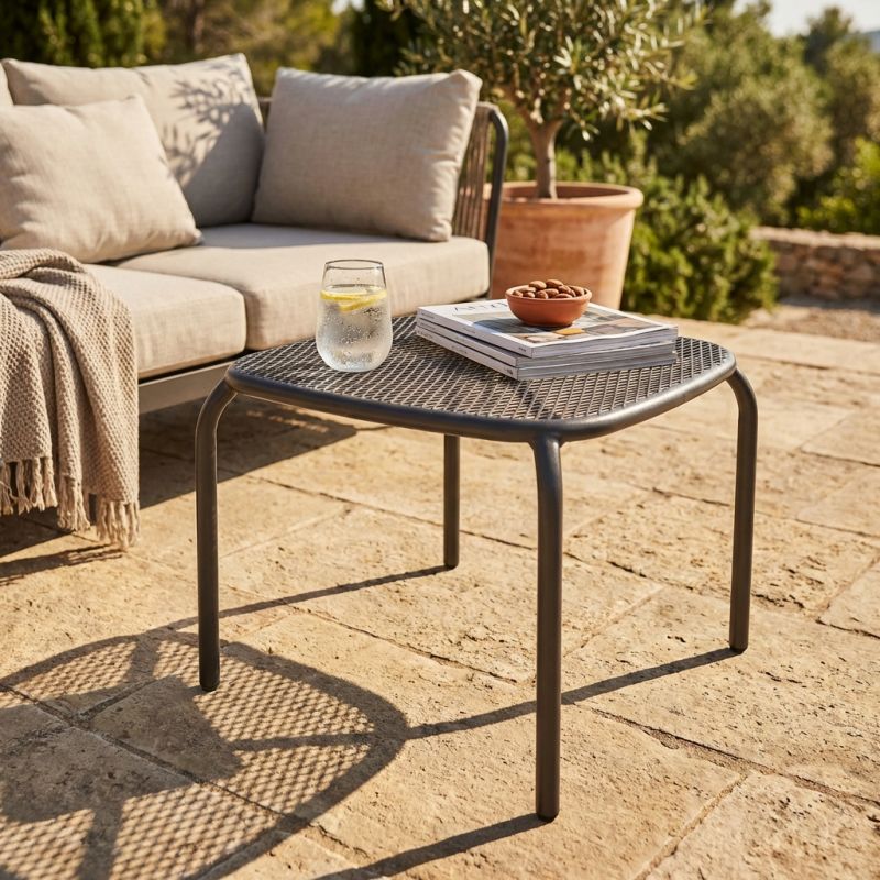 MIDDLE - tavolo da giardino in acciaio