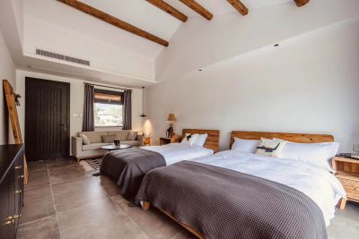 PINUS - letto in pino riciclato