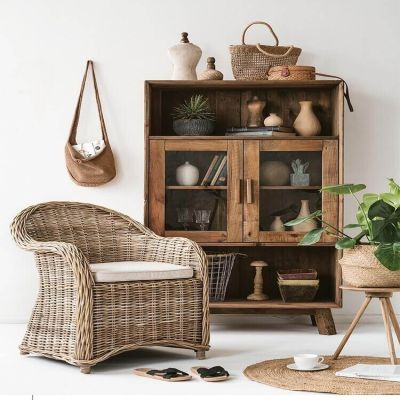 PINUS - credenza con vetrina in pino riciclato