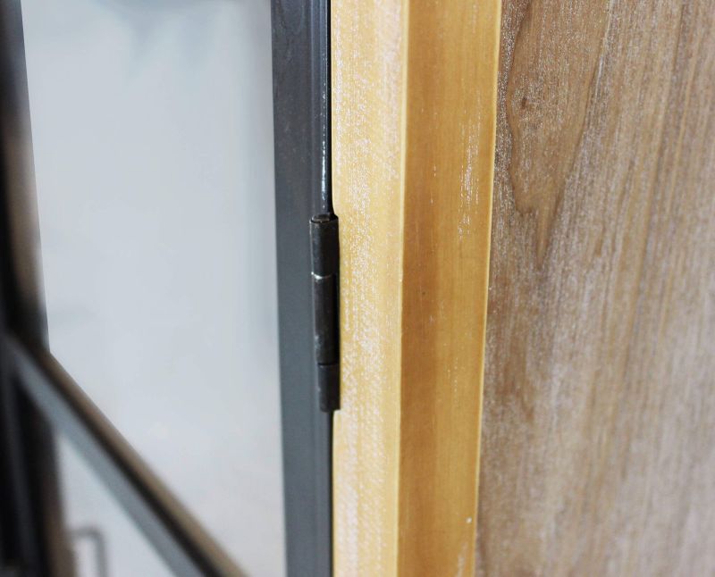 CHARLIE - vetrina in legno e acciaio