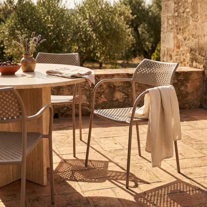 AVIIM - poltrona da giardino impilabile in ferro