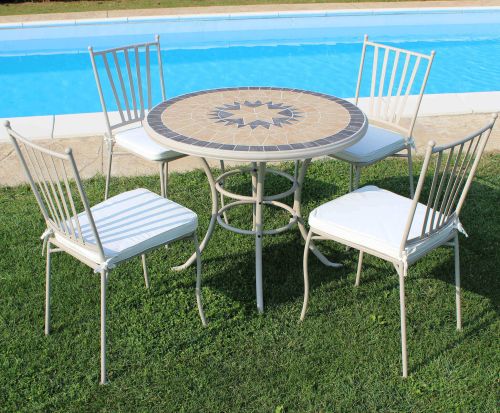 VENTUS - set tavolo in ferro Ø 90 x 74 h con 4 sedie Ventus