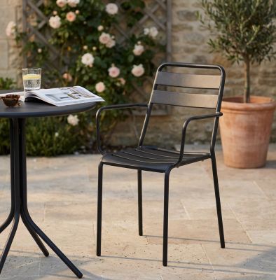 ROMANUS - poltrona da giardino impilabile in ferro