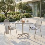 OPERA - set tavolo in alluminio cm 70 x 70 x 73 h con 2 poltrone Maris